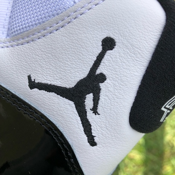 Jordan 11 Concord - size 11 - Picture 5 of 8